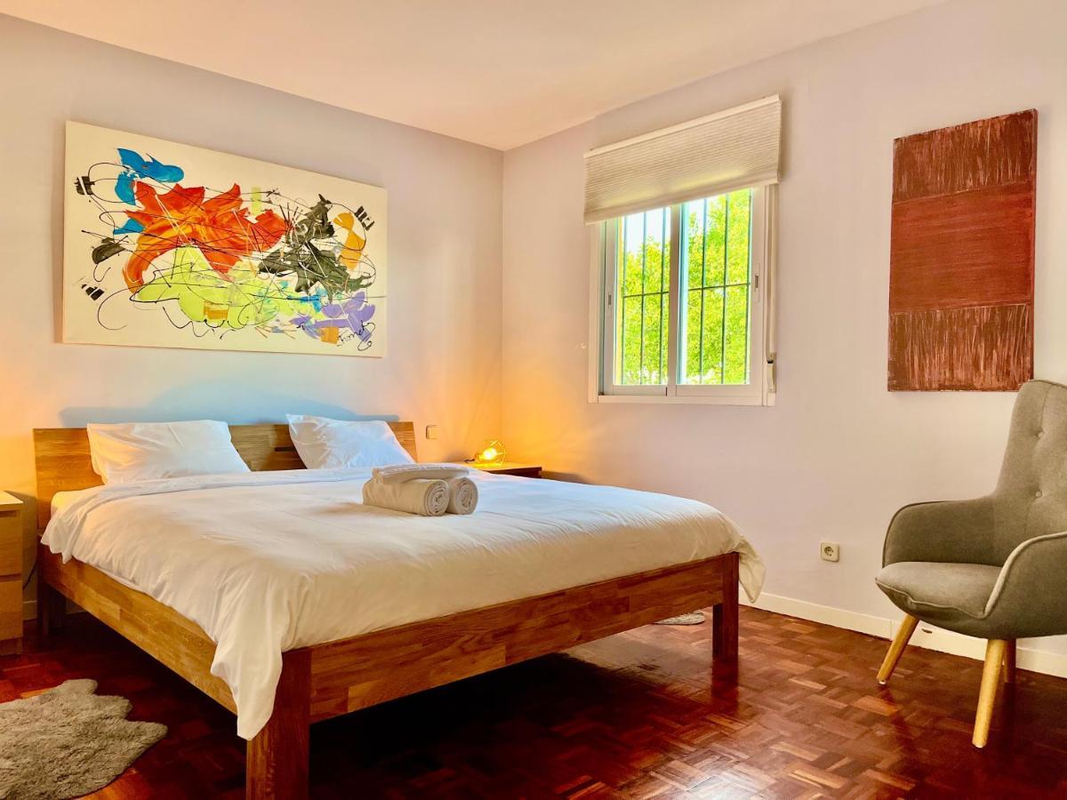 Trocadero House, Pool&tennis